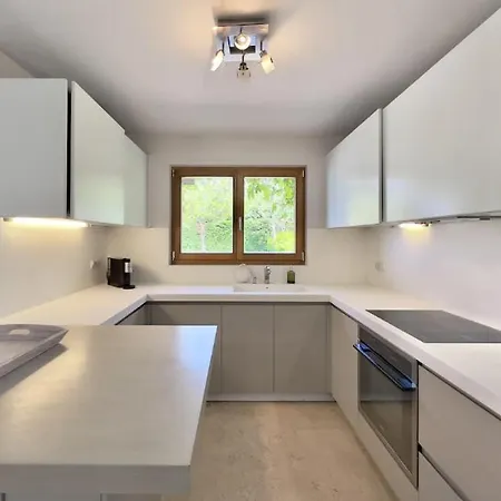 Apartment Villa Ano Poli